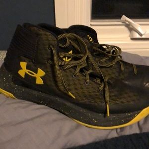 Stephen curry basketball shoe